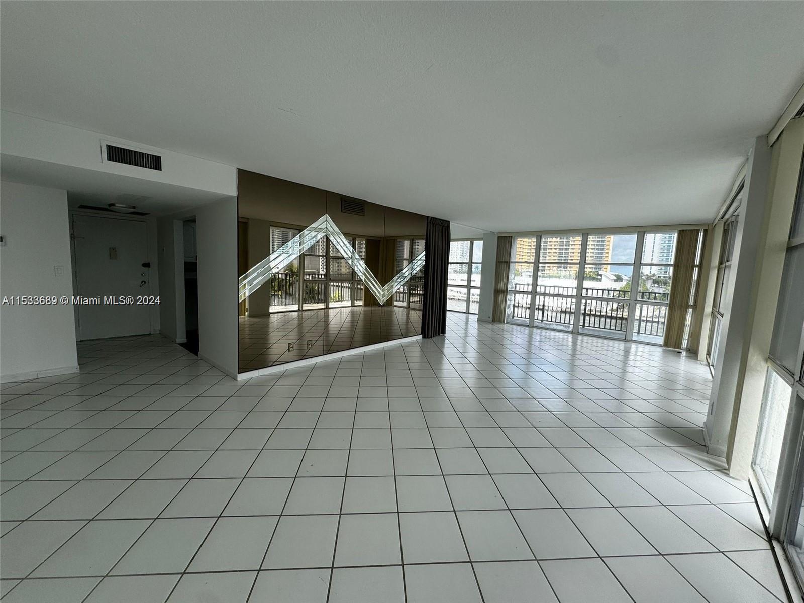 1000 Parkview Dr 520, Hallandale Beach, Florida 33009, 2 Bedrooms Bedrooms, ,2 BathroomsBathrooms,Residentiallease,For Rent,1000 Parkview Dr 520,A11533689