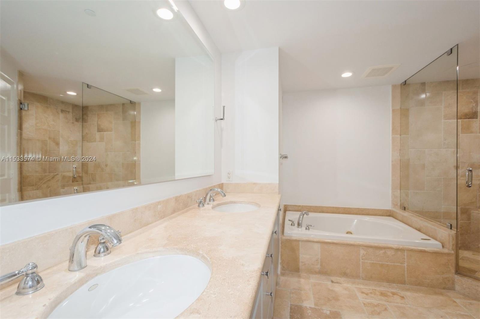 1819 17th St, Fort Lauderdale, FL, 33316 United States, 2 Bedrooms Bedrooms, ,2 BathroomsBathrooms,Residential,For Sale,17th St,A11533574