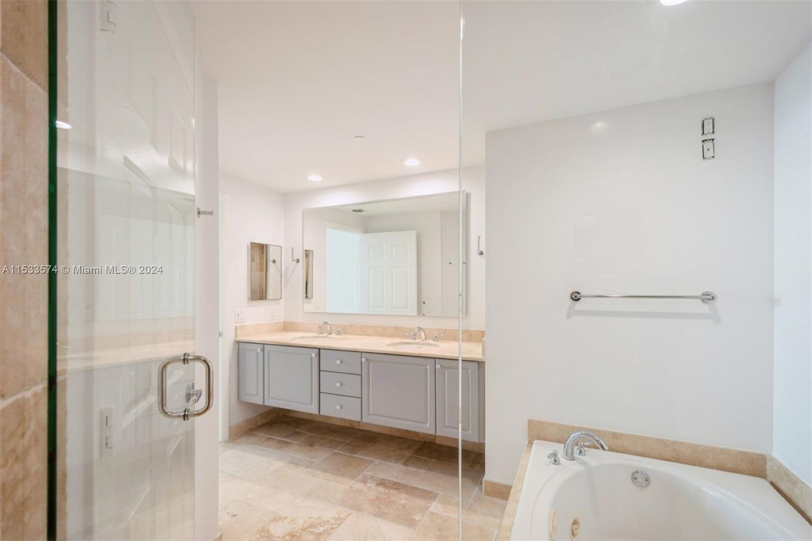 1819 17th St, Fort Lauderdale, FL, 33316 United States, 2 Bedrooms Bedrooms, ,2 BathroomsBathrooms,Residential,For Sale,17th St,A11533574