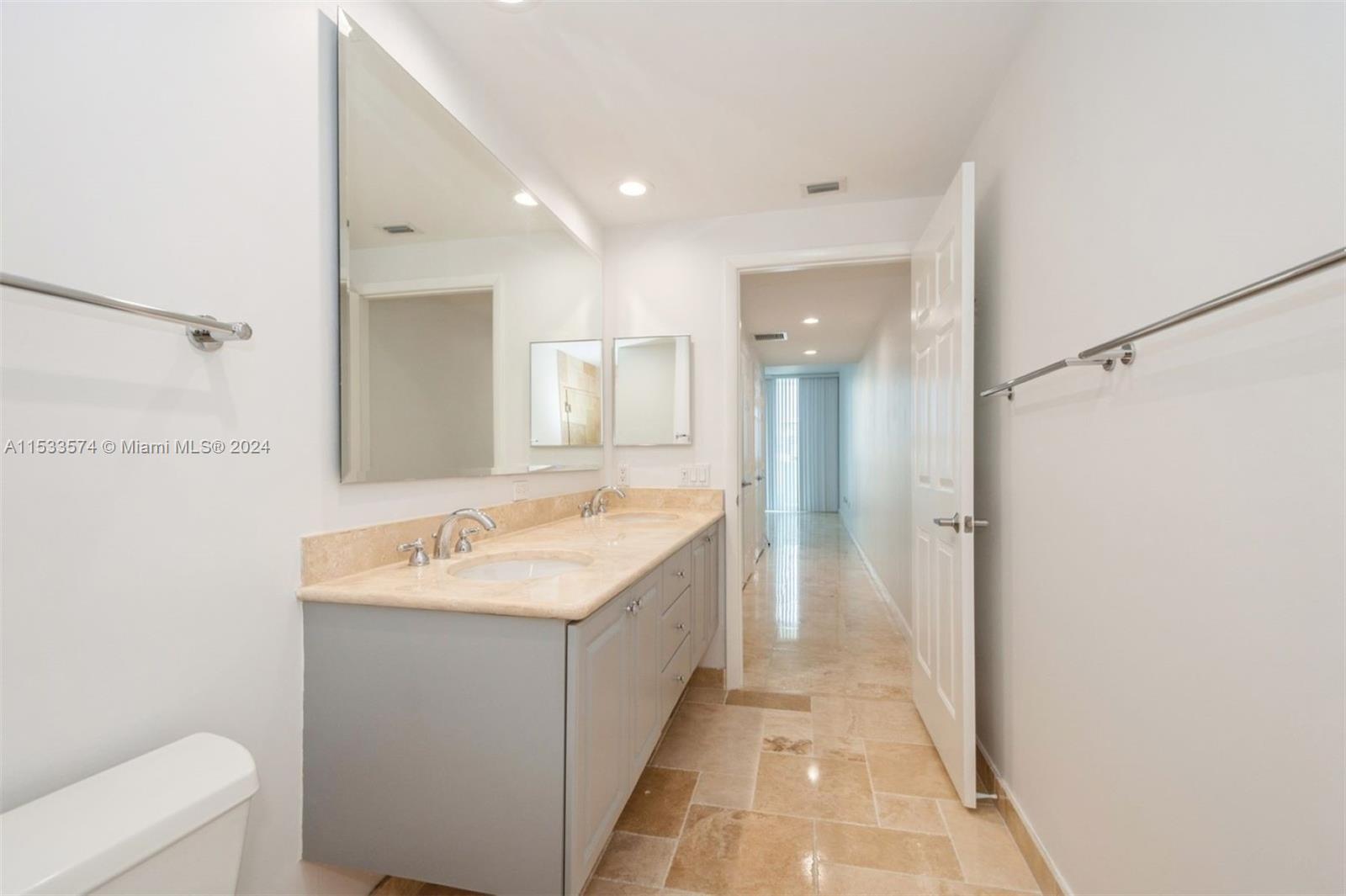 1819 17th St, Fort Lauderdale, FL, 33316 United States, 2 Bedrooms Bedrooms, ,2 BathroomsBathrooms,Residential,For Sale,17th St,A11533574