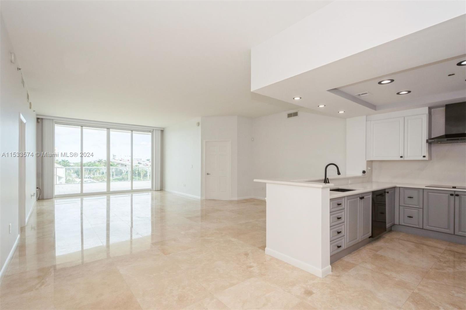 1819 17th St, Fort Lauderdale, FL, 33316 United States, 2 Bedrooms Bedrooms, ,2 BathroomsBathrooms,Residential,For Sale,17th St,A11533574