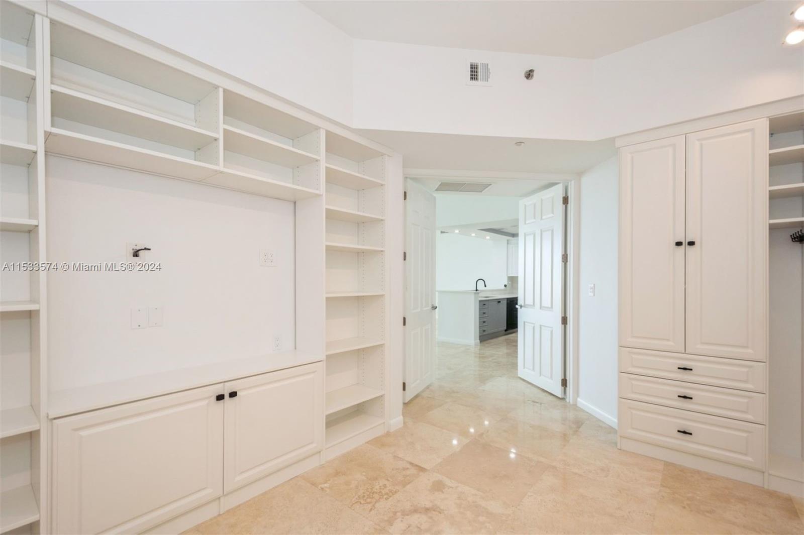 1819 17th St, Fort Lauderdale, FL, 33316 United States, 2 Bedrooms Bedrooms, ,2 BathroomsBathrooms,Residential,For Sale,17th St,A11533574