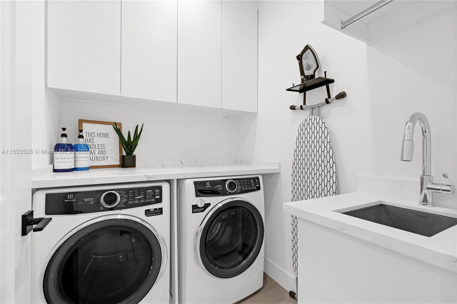 3428 Day Ave, Miami, FL, 33133 United States, 5 Bedrooms Bedrooms, ,5 BathroomsBathrooms,Residential,For Sale,Day Ave,A11533505