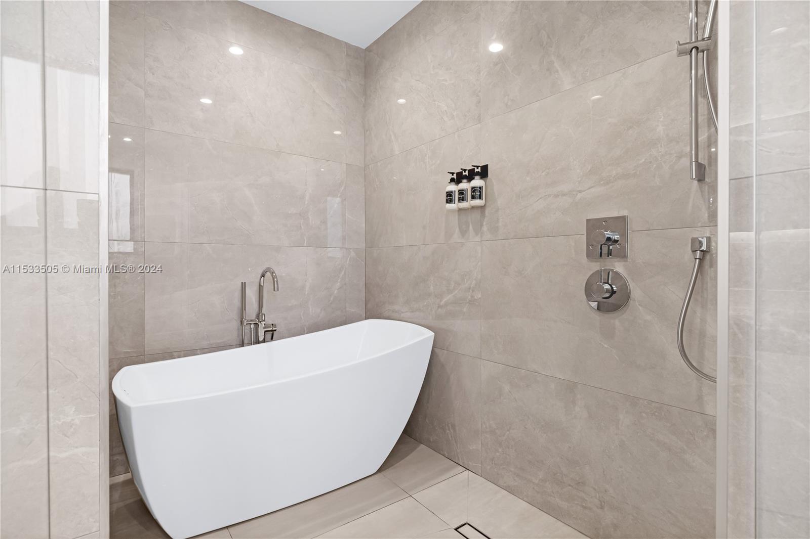 3428 Day Ave, Miami, FL, 33133 United States, 5 Bedrooms Bedrooms, ,5 BathroomsBathrooms,Residential,For Sale,Day Ave,A11533505