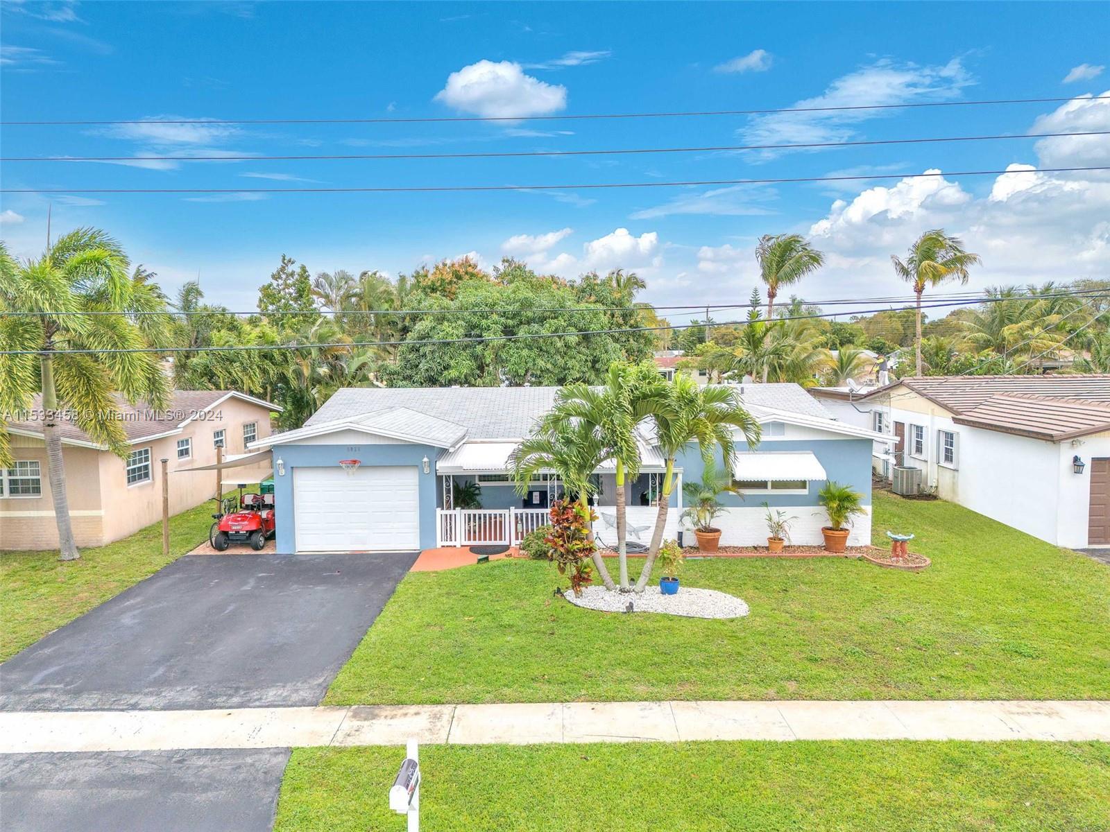 5026 SW 94th Ave  For Sale A11533458, FL