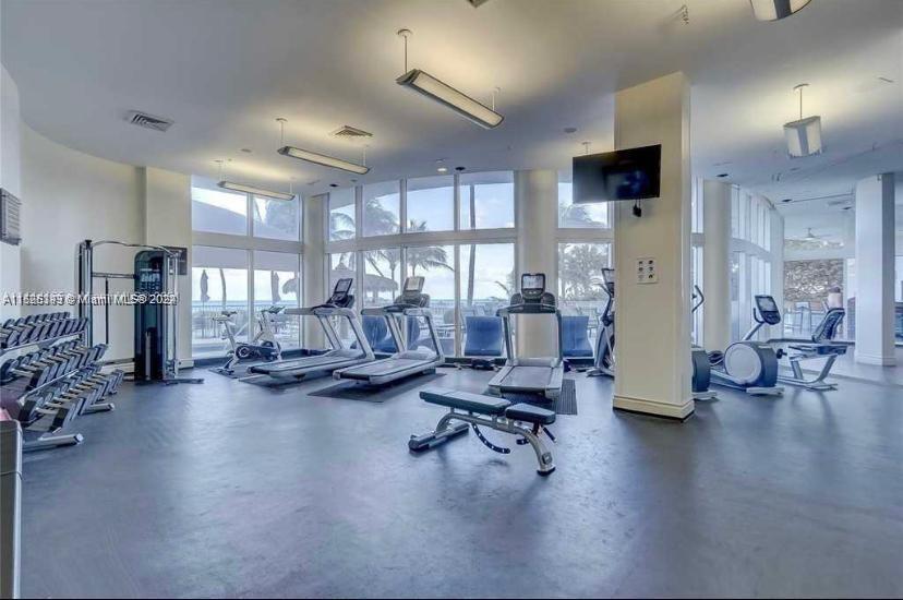 17375 Collins Ave, Sunny Isles Beach, FL, 33160 United States, 1 Bedroom Bedrooms, ,1 BathroomBathrooms,Residential,For Sale,Collins Ave,A11526393