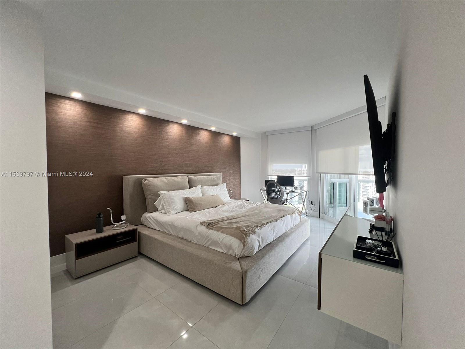 21055 NE Yacht Club Dr 2204, Aventura, Florida 33180, 2 Bedrooms Bedrooms, ,2 BathroomsBathrooms,Residential,For Sale,21055 NE Yacht Club Dr 2204,A11533737