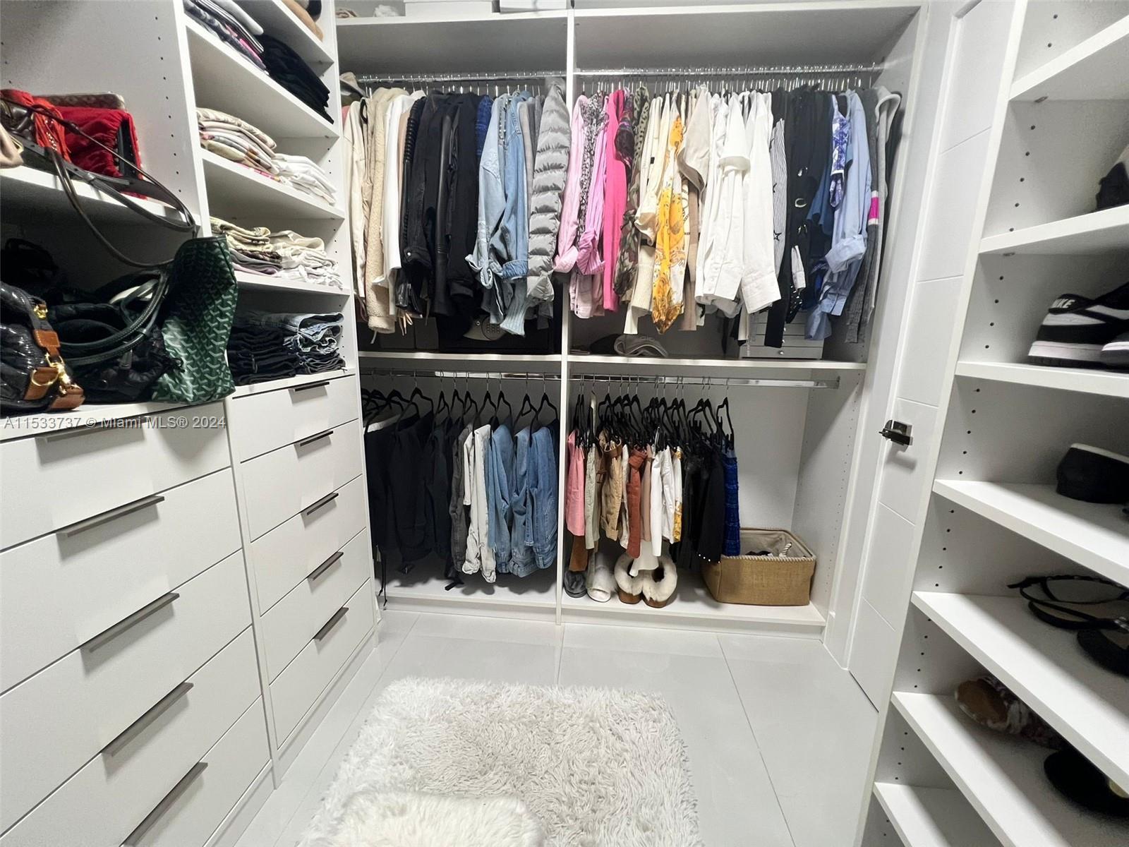 21055 NE Yacht Club Dr 2204, Aventura, Florida 33180, 2 Bedrooms Bedrooms, ,2 BathroomsBathrooms,Residential,For Sale,21055 NE Yacht Club Dr 2204,A11533737