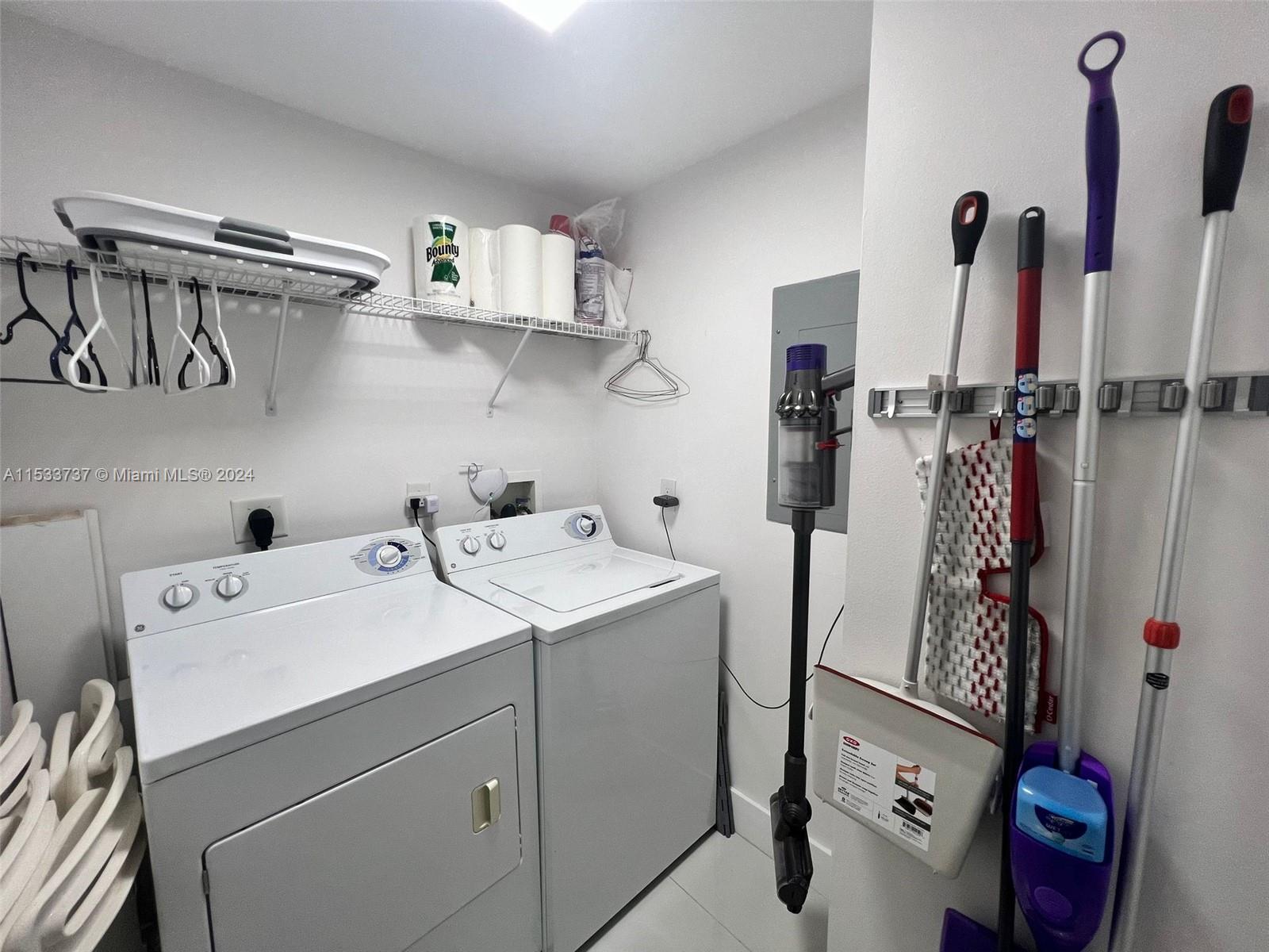 21055 NE Yacht Club Dr 2204, Aventura, Florida 33180, 2 Bedrooms Bedrooms, ,2 BathroomsBathrooms,Residential,For Sale,21055 NE Yacht Club Dr 2204,A11533737