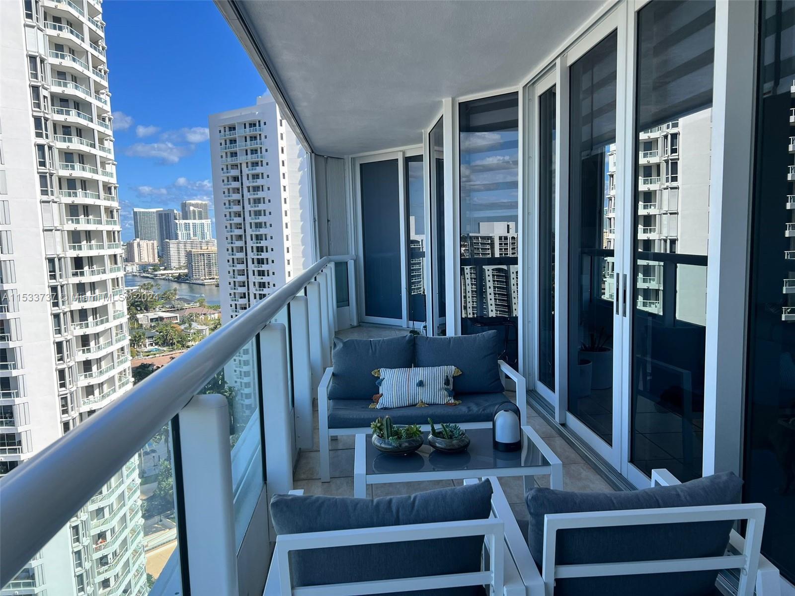 21055 NE Yacht Club Dr 2204, Aventura, Florida 33180, 2 Bedrooms Bedrooms, ,2 BathroomsBathrooms,Residential,For Sale,21055 NE Yacht Club Dr 2204,A11533737