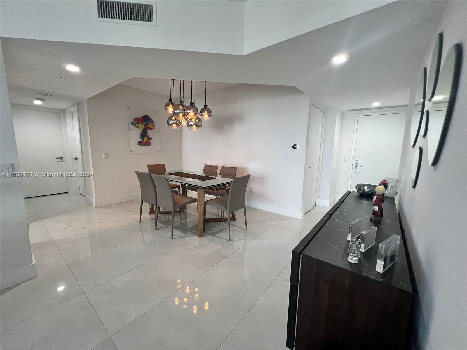 21055 NE Yacht Club Dr 2204, Aventura, Florida 33180, 2 Bedrooms Bedrooms, ,2 BathroomsBathrooms,Residential,For Sale,21055 NE Yacht Club Dr 2204,A11533737