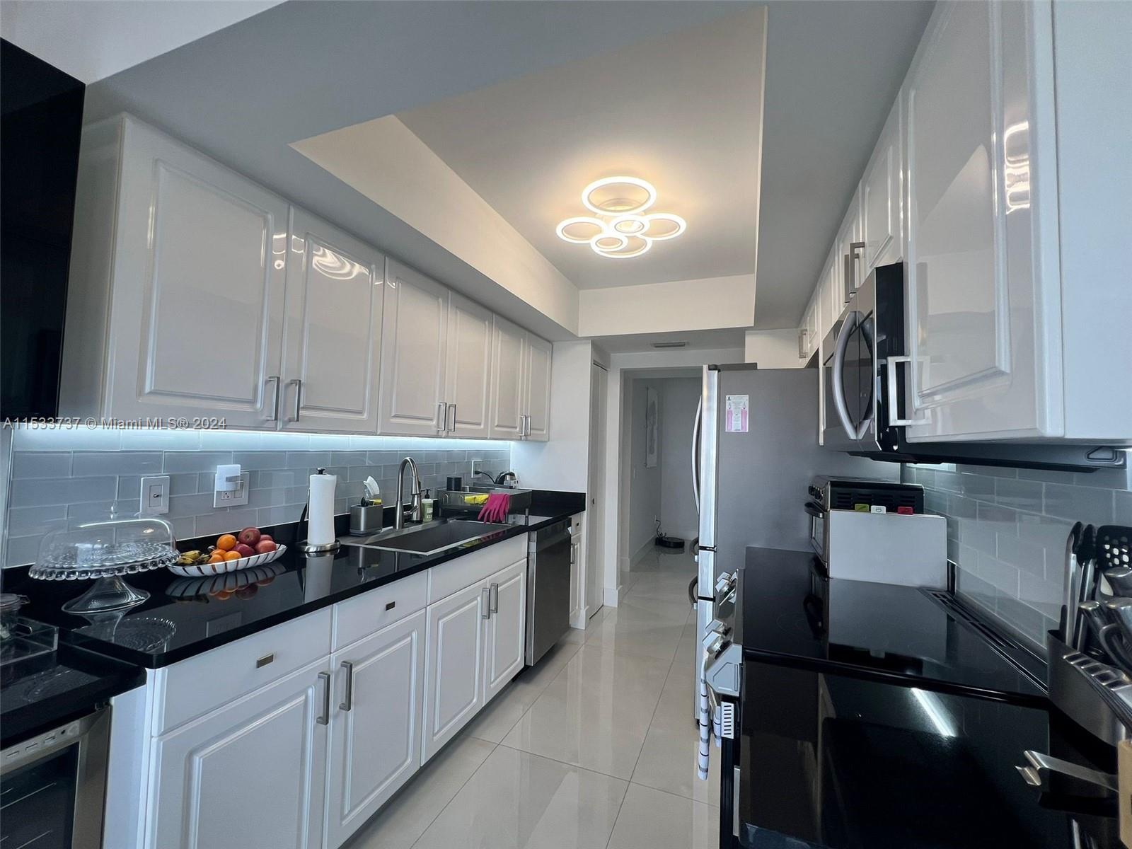 21055 NE Yacht Club Dr 2204, Aventura, Florida 33180, 2 Bedrooms Bedrooms, ,2 BathroomsBathrooms,Residential,For Sale,21055 NE Yacht Club Dr 2204,A11533737