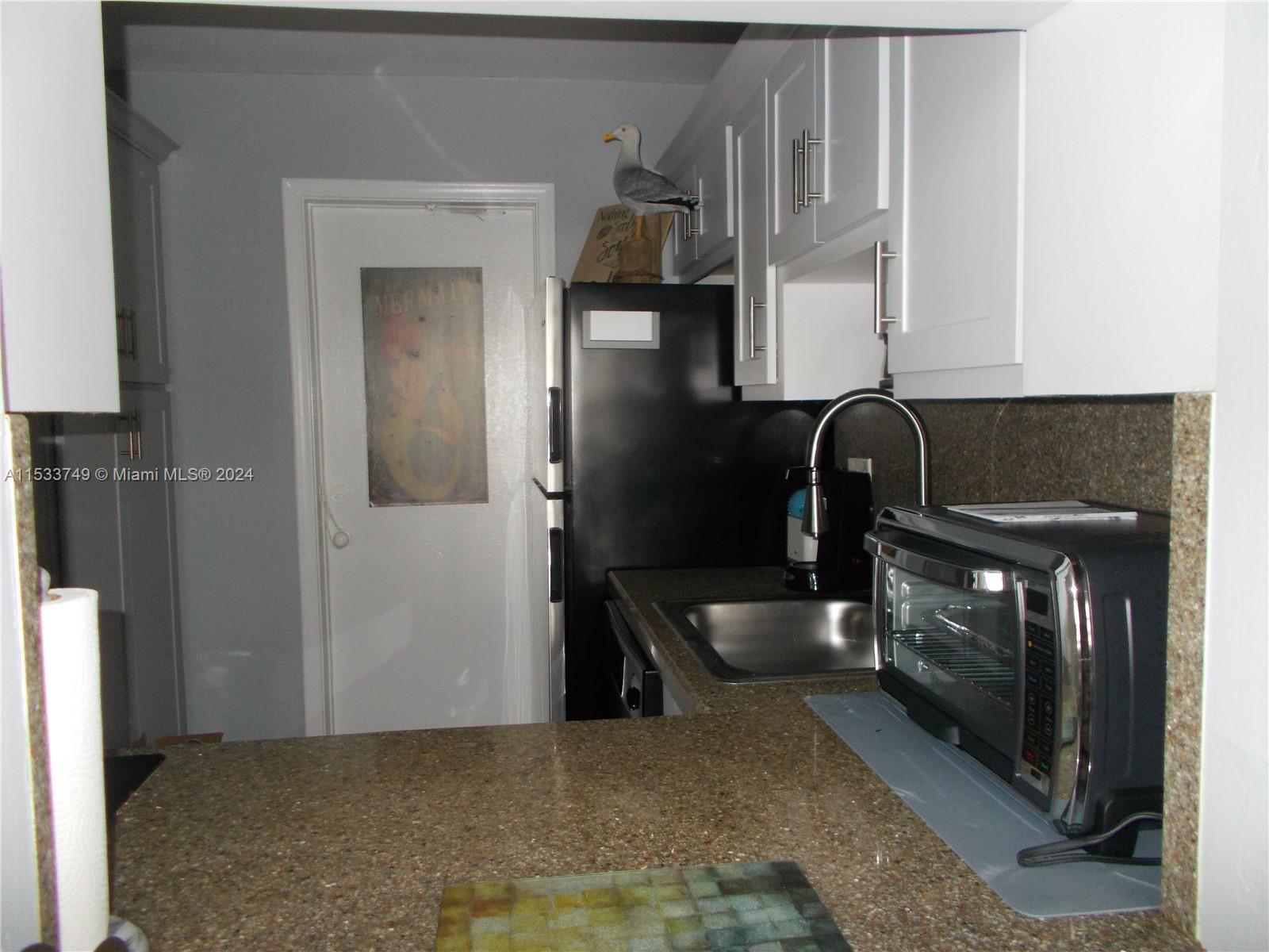 1825 S Ocean Dr 1006, Hallandale Beach, Florida 33009, 1 Bedroom Bedrooms, ,1 BathroomBathrooms,Residentiallease,For Rent,1825 S Ocean Dr 1006,A11533749