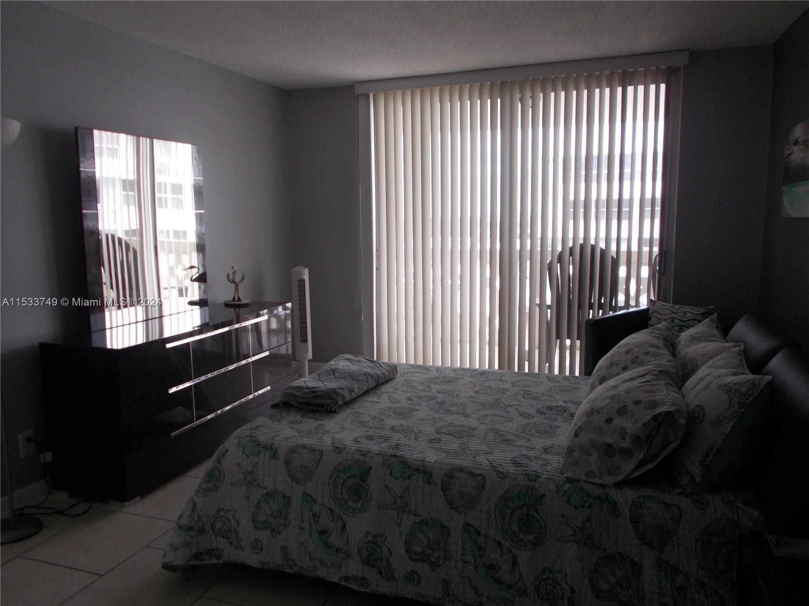 1825 S Ocean Dr 1006, Hallandale Beach, Florida 33009, 1 Bedroom Bedrooms, ,1 BathroomBathrooms,Residentiallease,For Rent,1825 S Ocean Dr 1006,A11533749