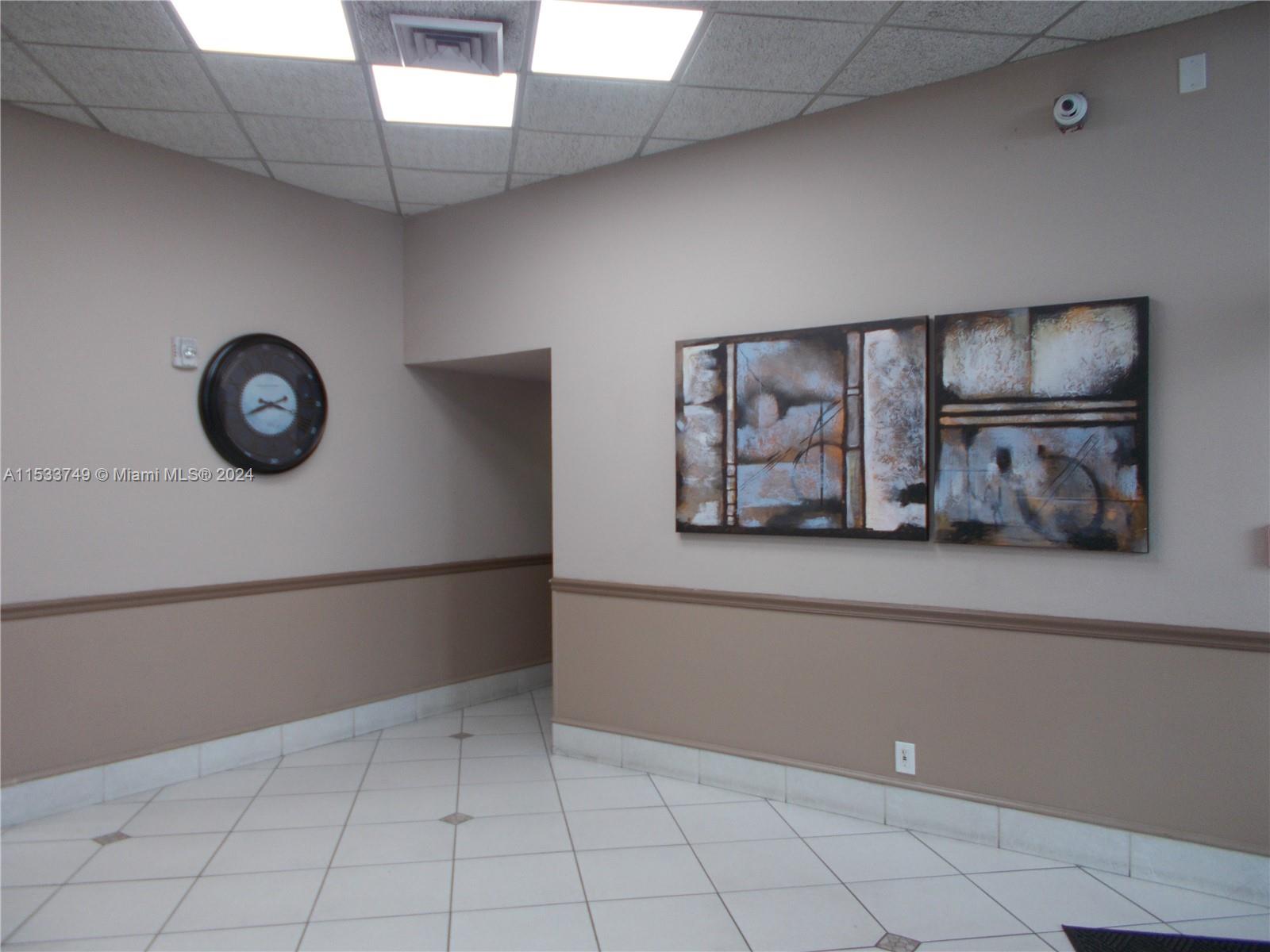 1825 S Ocean Dr 1006, Hallandale Beach, Florida 33009, 1 Bedroom Bedrooms, ,1 BathroomBathrooms,Residentiallease,For Rent,1825 S Ocean Dr 1006,A11533749