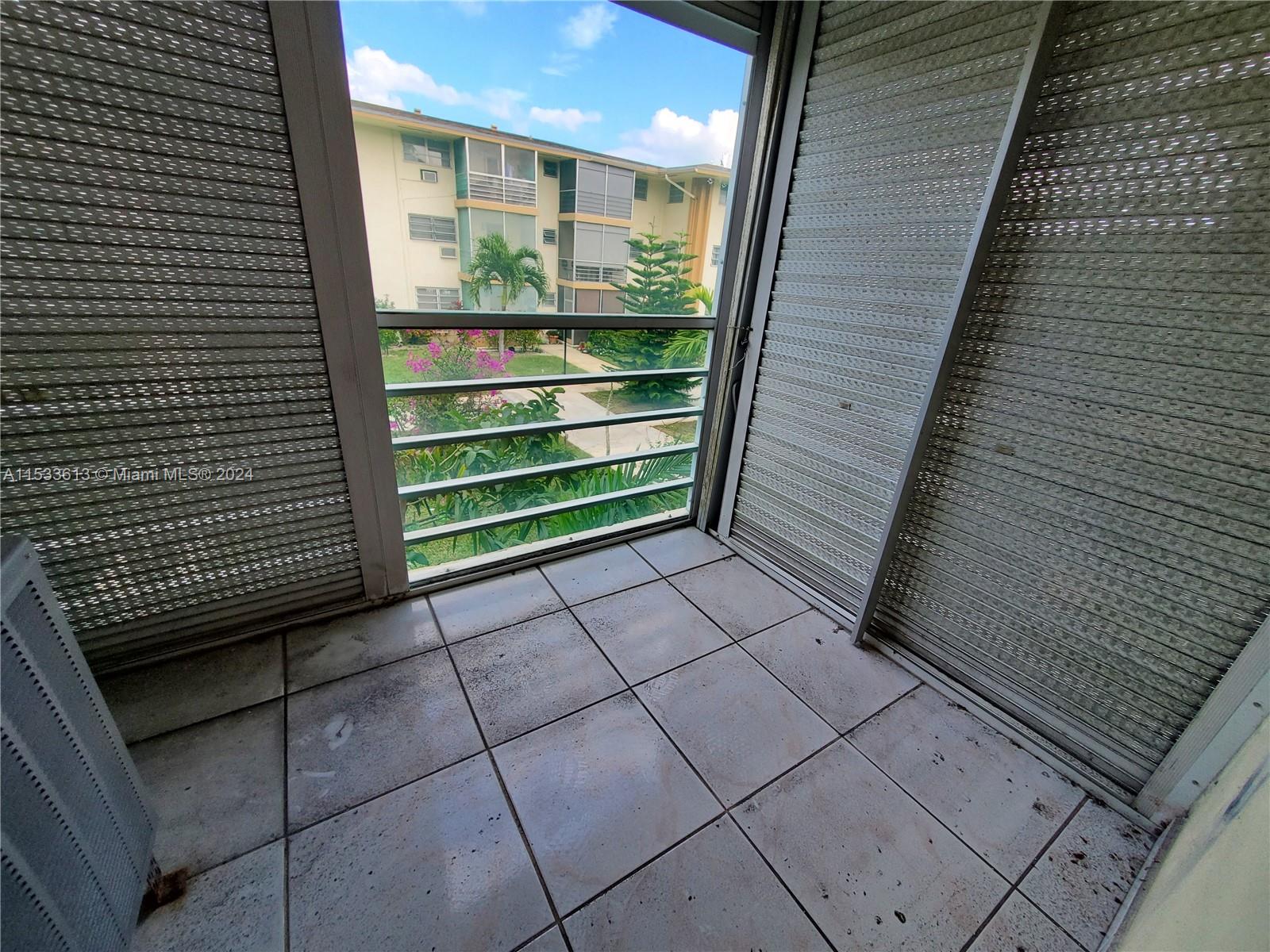 17050 NE 14th Ave 208, North Miami Beach, Florida 33162, 1 Bedroom Bedrooms, ,1 BathroomBathrooms,Residential,For Sale,17050 NE 14th Ave 208,A11533613