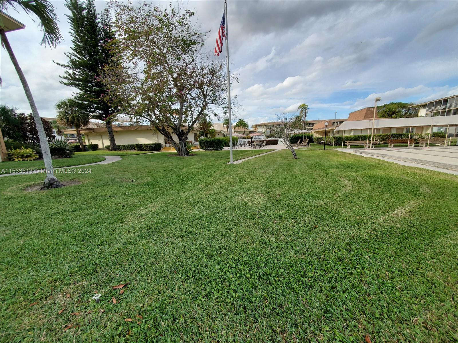 17050 NE 14th Ave 208, North Miami Beach, Florida 33162, 1 Bedroom Bedrooms, ,1 BathroomBathrooms,Residential,For Sale,17050 NE 14th Ave 208,A11533613