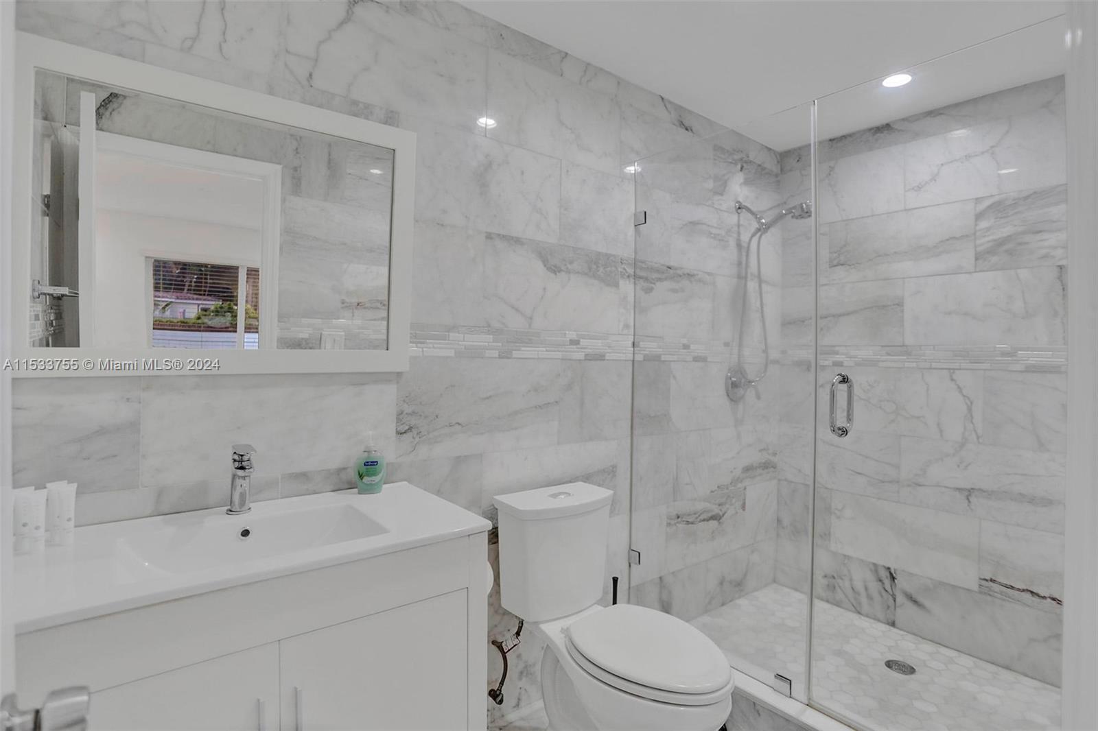 1527 Moffett St 1, Hollywood, Florida 33020, 4 Bedrooms Bedrooms, ,2 BathroomsBathrooms,Residentiallease,For Rent,1527 Moffett St 1,A11533755