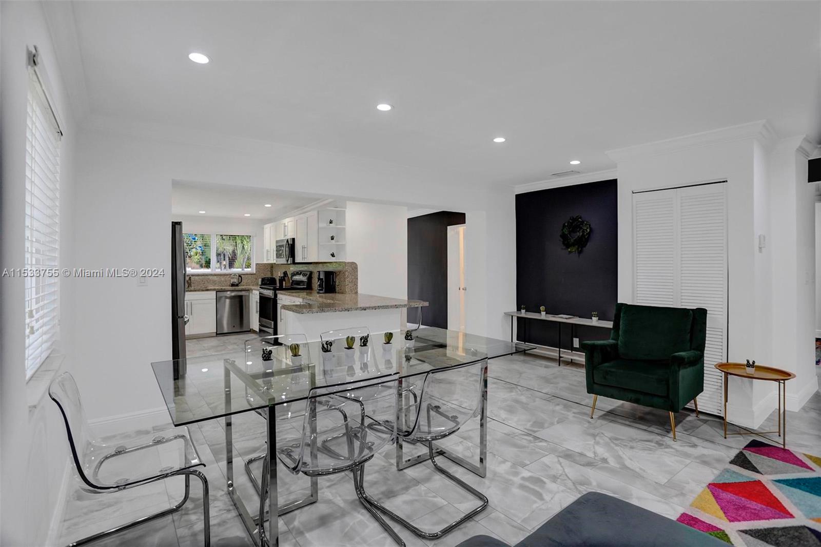 1527 Moffett St 1, Hollywood, Florida 33020, 4 Bedrooms Bedrooms, ,2 BathroomsBathrooms,Residentiallease,For Rent,1527 Moffett St 1,A11533755