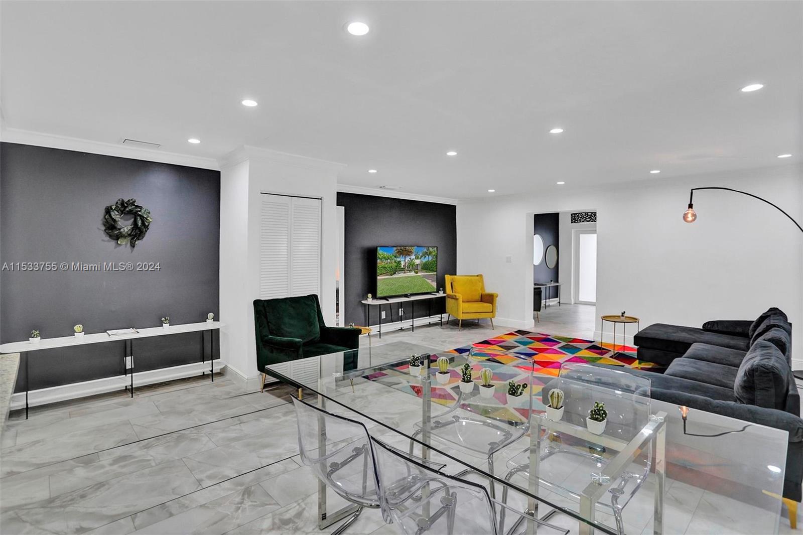 1527 Moffett St 1, Hollywood, Florida 33020, 4 Bedrooms Bedrooms, ,2 BathroomsBathrooms,Residentiallease,For Rent,1527 Moffett St 1,A11533755