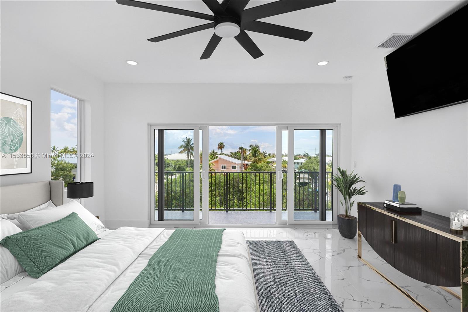 Master Suite with balcony