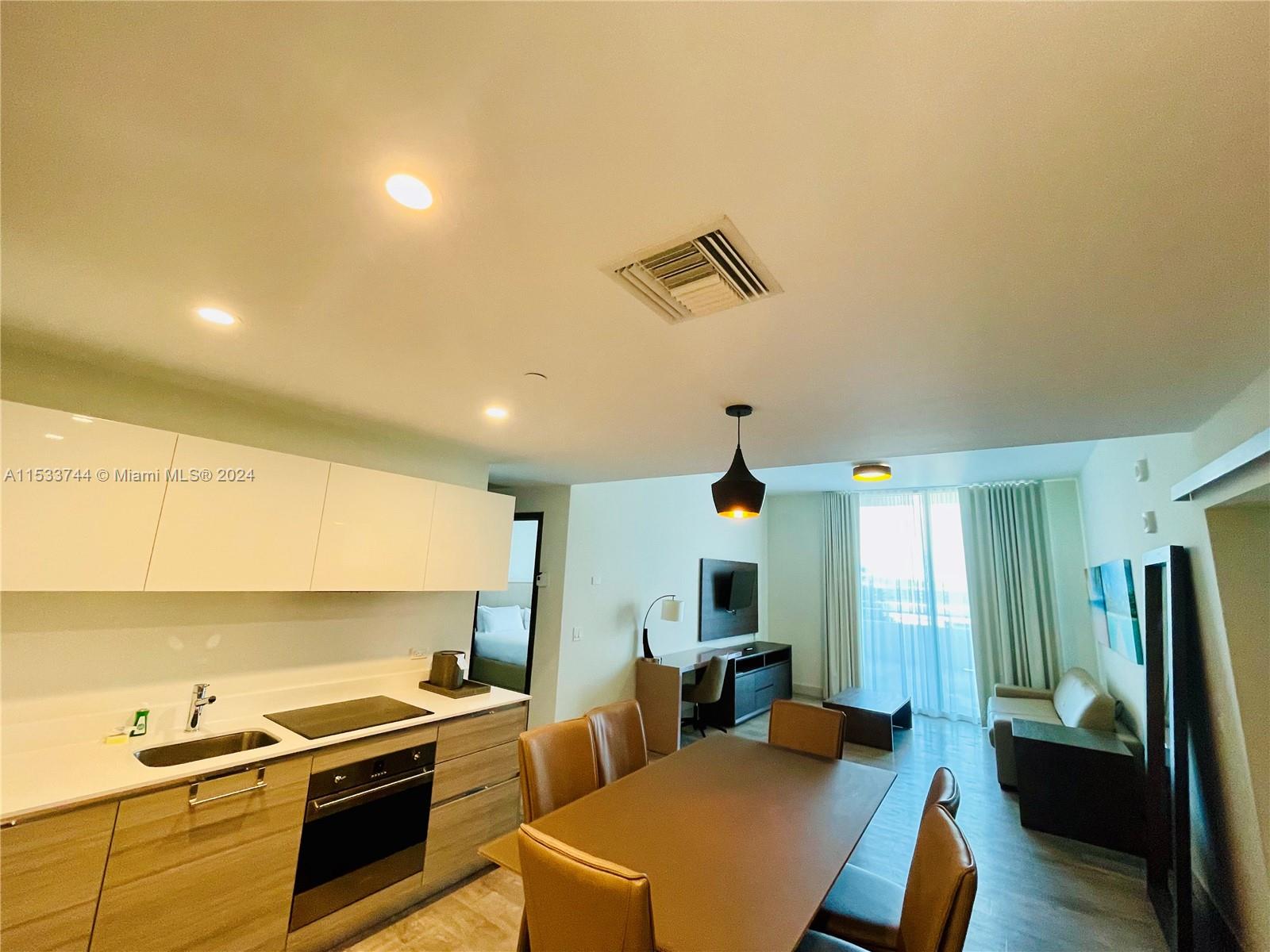 777 N Ocean Dr S232, Hollywood, Florida 33019, 2 Bedrooms Bedrooms, ,2 BathroomsBathrooms,Residential,For Sale,777 N Ocean Dr S232,A11533744