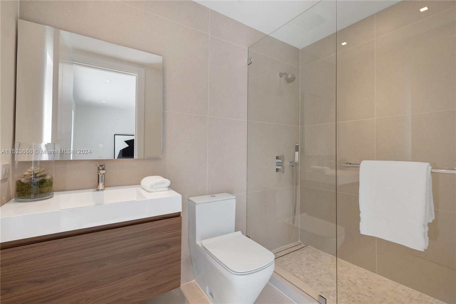 1830 Opechee Dr, Coconut Grove, FL, 33133 United States, 5 Bedrooms Bedrooms, ,5 BathroomsBathrooms,Residential,For Sale,Opechee Dr,A11533668