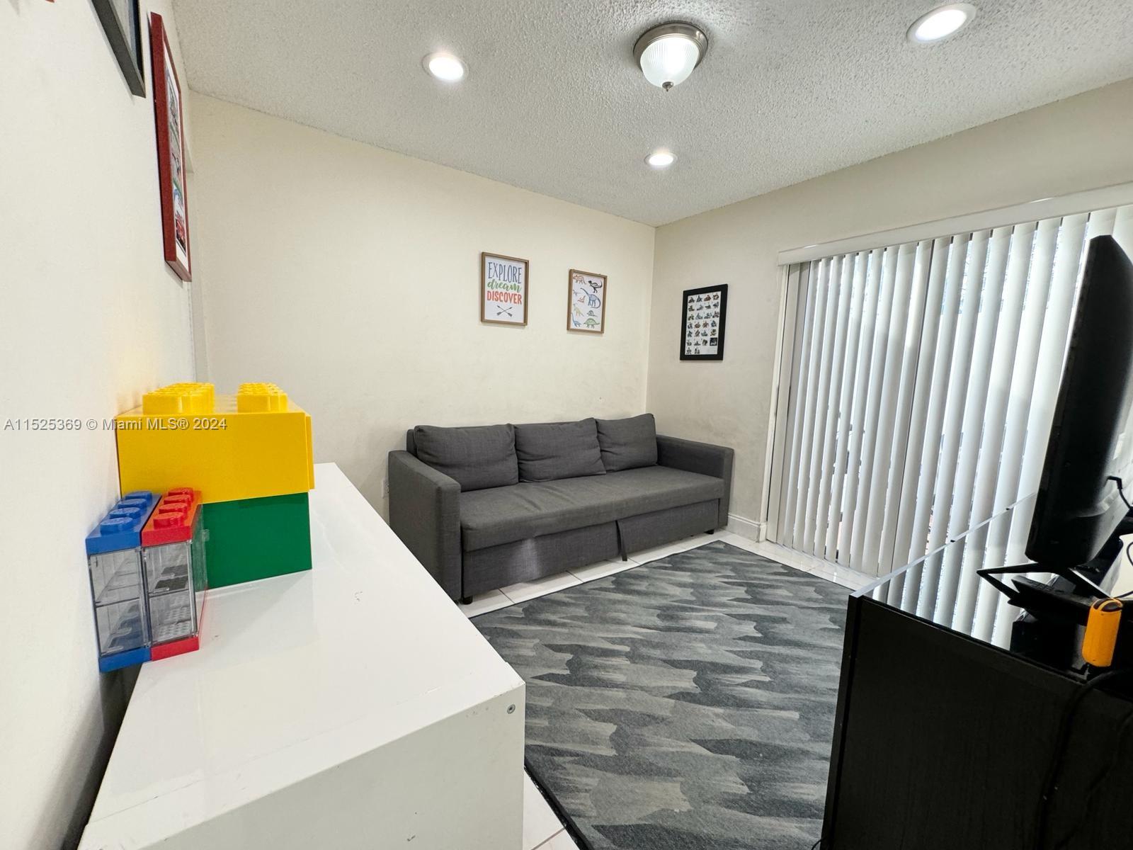 20907 Leeward Ct 255-5, Aventura, Florida 33180, 3 Bedrooms Bedrooms, ,2 BathroomsBathrooms,Residential,For Sale,20907 Leeward Ct 255-5,A11525369