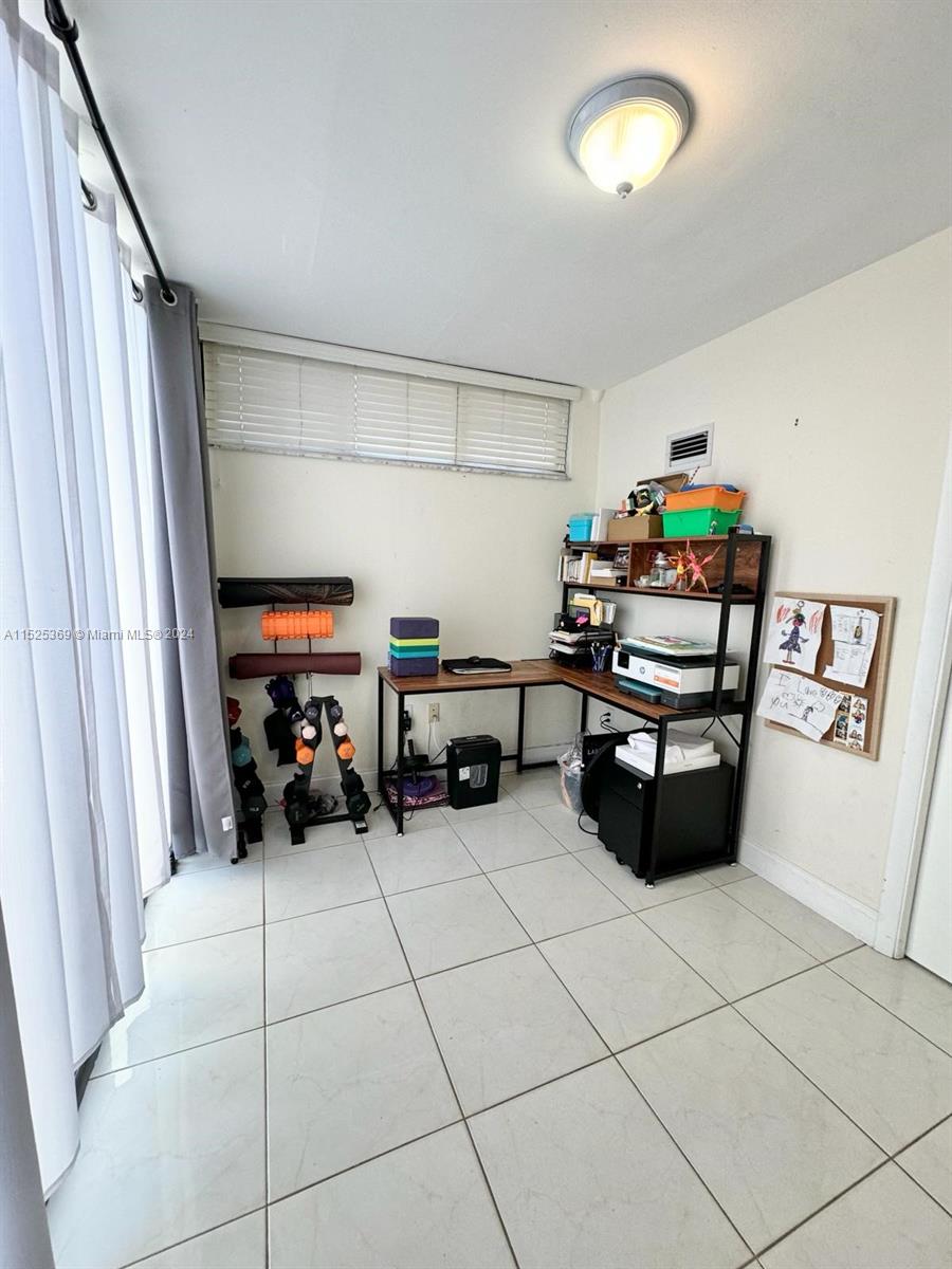 20907 Leeward Ct 255-5, Aventura, Florida 33180, 3 Bedrooms Bedrooms, ,2 BathroomsBathrooms,Residential,For Sale,20907 Leeward Ct 255-5,A11525369