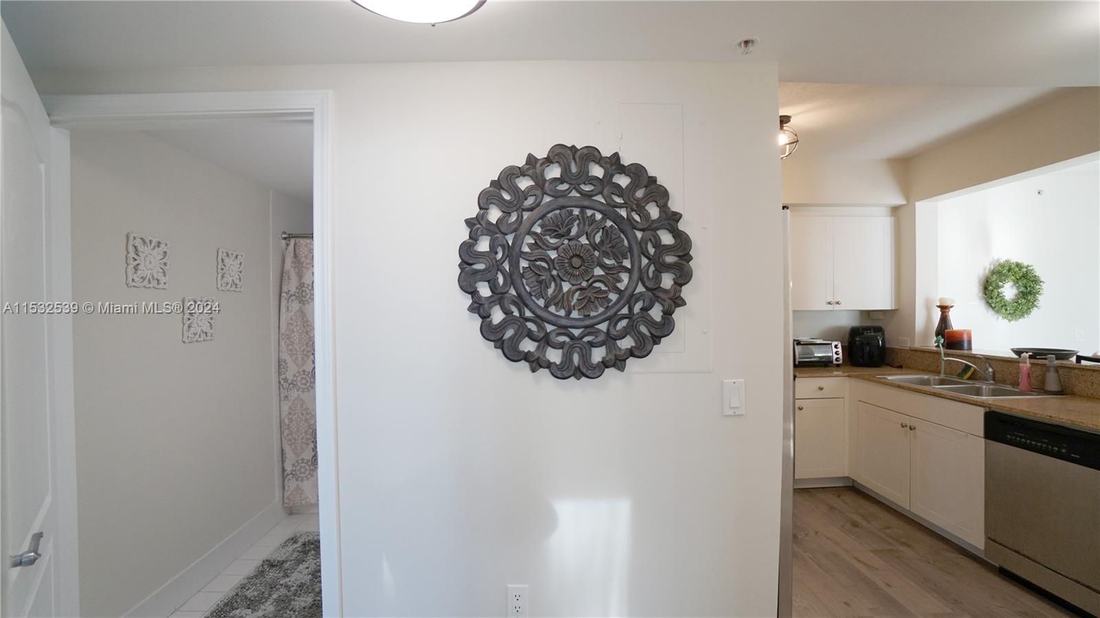 117 NW 42nd Ave 708, Miami, Florida 33126, 2 Bedrooms Bedrooms, ,2 BathroomsBathrooms,Residentiallease,For Rent,117 NW 42nd Ave 708,A11532539