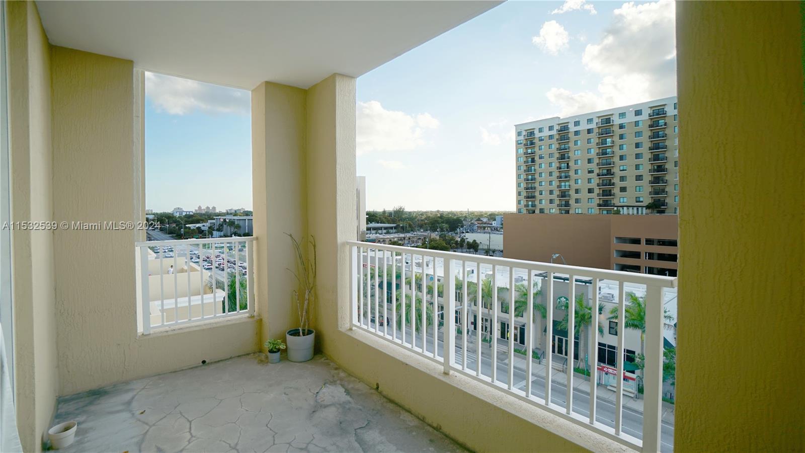 117 NW 42nd Ave 708, Miami, Florida 33126, 2 Bedrooms Bedrooms, ,2 BathroomsBathrooms,Residentiallease,For Rent,117 NW 42nd Ave 708,A11532539