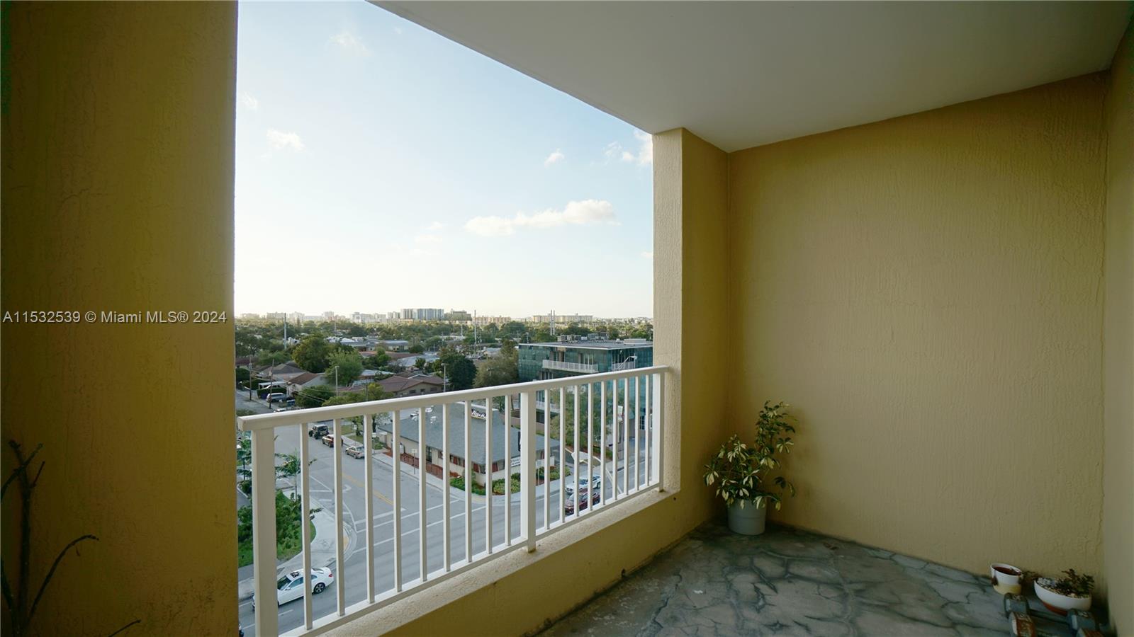 117 NW 42nd Ave 708, Miami, Florida 33126, 2 Bedrooms Bedrooms, ,2 BathroomsBathrooms,Residentiallease,For Rent,117 NW 42nd Ave 708,A11532539