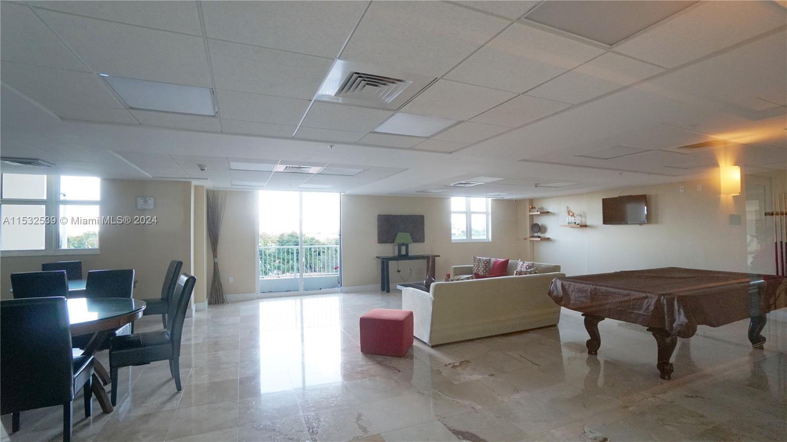 117 NW 42nd Ave 708, Miami, Florida 33126, 2 Bedrooms Bedrooms, ,2 BathroomsBathrooms,Residentiallease,For Rent,117 NW 42nd Ave 708,A11532539