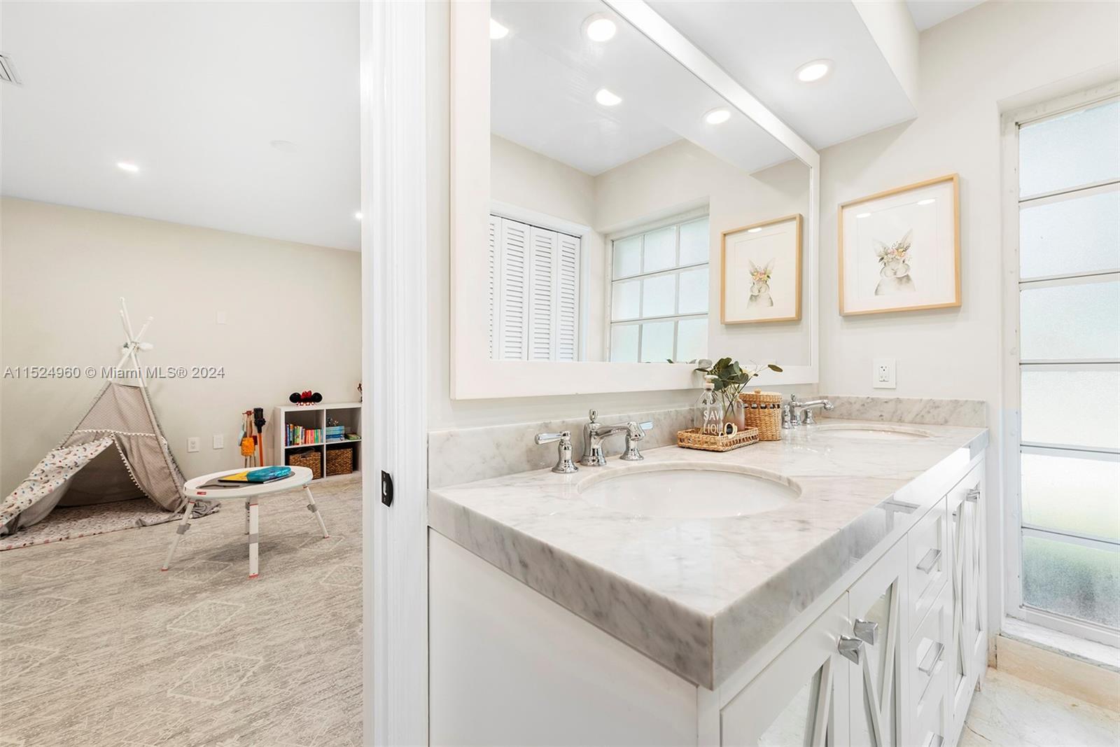 11655 Old Cutler Rd, Coral Gables, FL, 33156 United States, 5 Bedrooms Bedrooms, ,4 BathroomsBathrooms,Residential,For Sale,Old Cutler Rd,A11524960