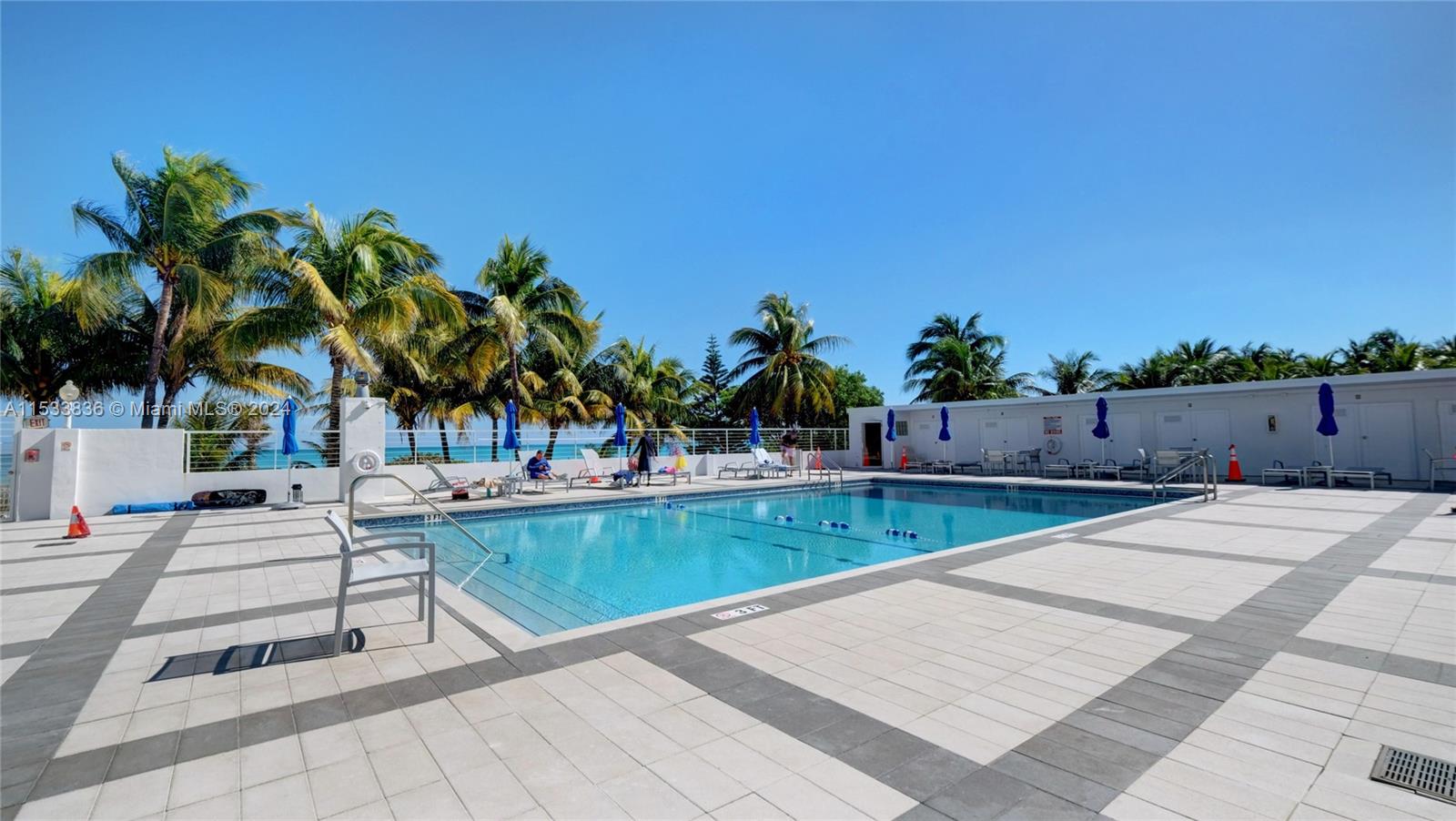 5001 Collins Ave 4G, Miami Beach, Florida 33140, 1 Bedroom Bedrooms, ,2 BathroomsBathrooms,Residential,For Sale,5001 Collins Ave 4G,A11533836