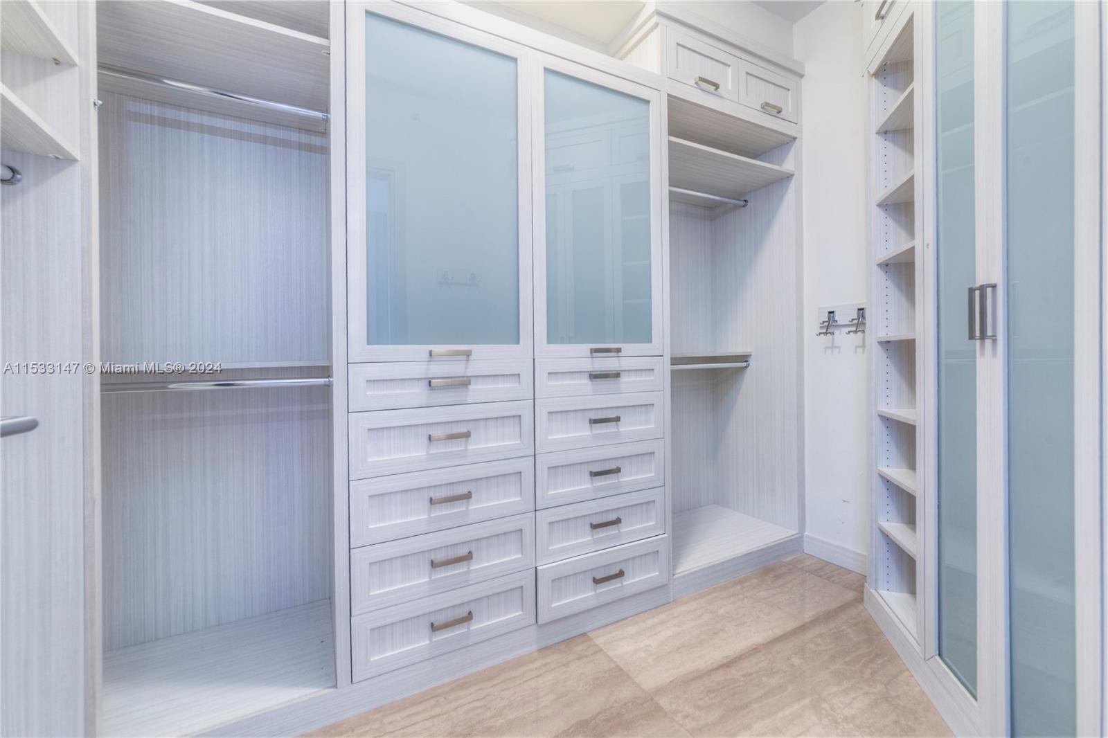 16047 Collins Ave 2002, Sunny Isles Beach, Florida 33160, 2 Bedrooms Bedrooms, ,2 BathroomsBathrooms,Residentiallease,For Rent,16047 Collins Ave 2002,A11533147