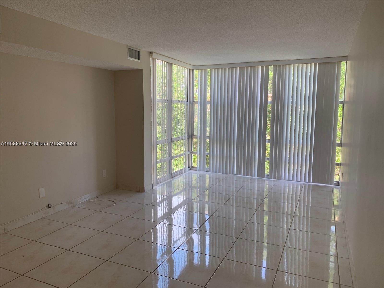 200 172nd St, Sunny Isles Beach, FL, 33160 United States, 1 Bedroom Bedrooms, ,1 BathroomBathrooms,Residential,For Sale,172nd St,A11533242