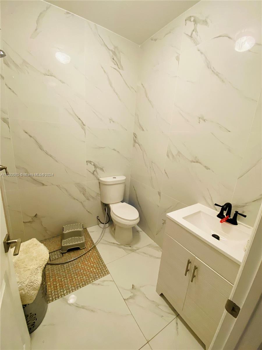 27583 SW 133rd Ave, Homestead, Florida 33032, 6 Bedrooms Bedrooms, ,4 BathroomsBathrooms,Residential,For Sale,27583 SW 133rd Ave,A11533575