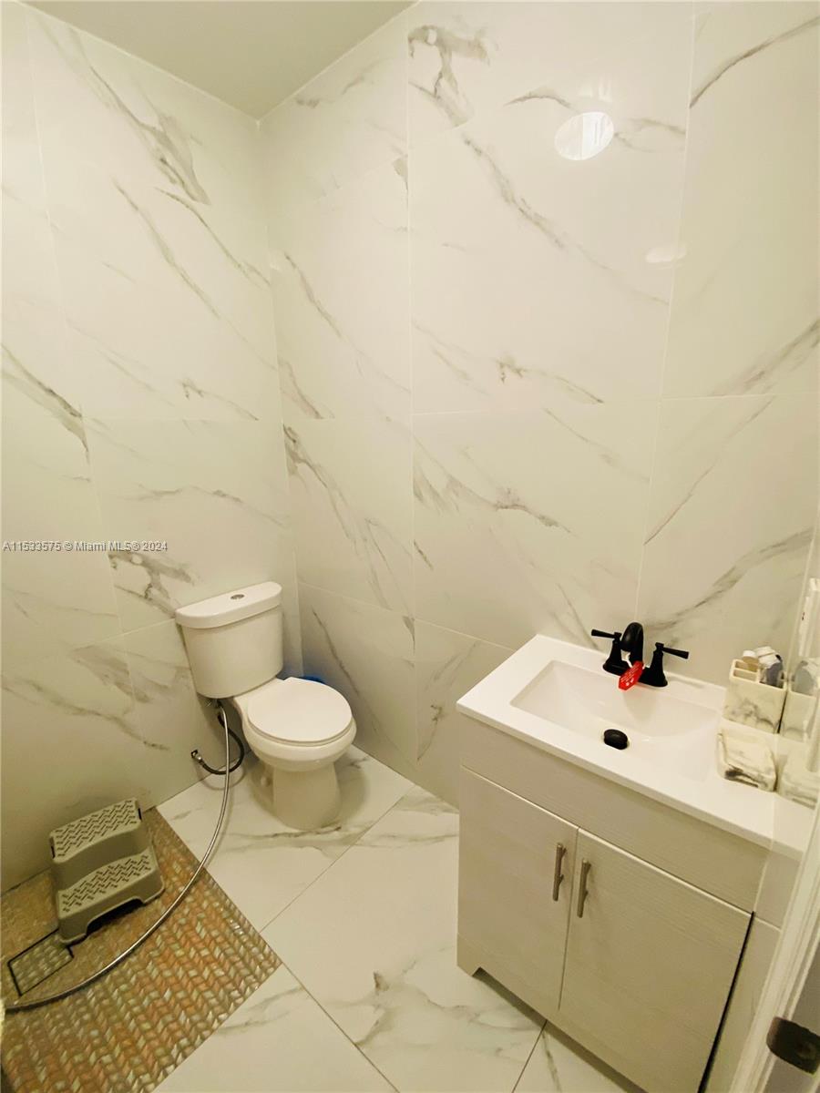 27583 SW 133rd Ave, Homestead, Florida 33032, 6 Bedrooms Bedrooms, ,4 BathroomsBathrooms,Residential,For Sale,27583 SW 133rd Ave,A11533575