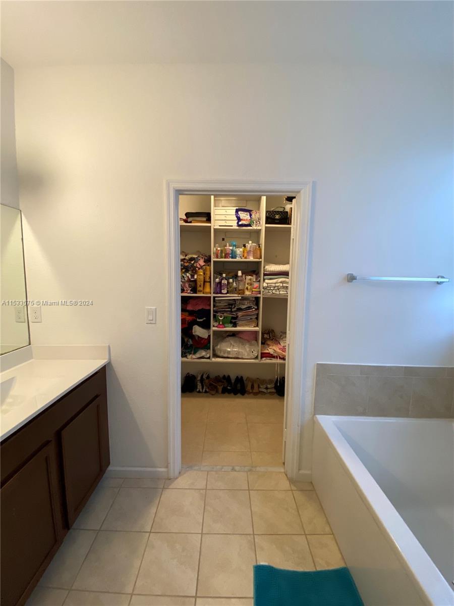 27583 SW 133rd Ave, Homestead, Florida 33032, 6 Bedrooms Bedrooms, ,4 BathroomsBathrooms,Residential,For Sale,27583 SW 133rd Ave,A11533575