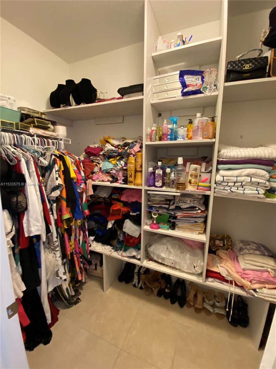 27583 SW 133rd Ave, Homestead, Florida 33032, 6 Bedrooms Bedrooms, ,4 BathroomsBathrooms,Residential,For Sale,27583 SW 133rd Ave,A11533575