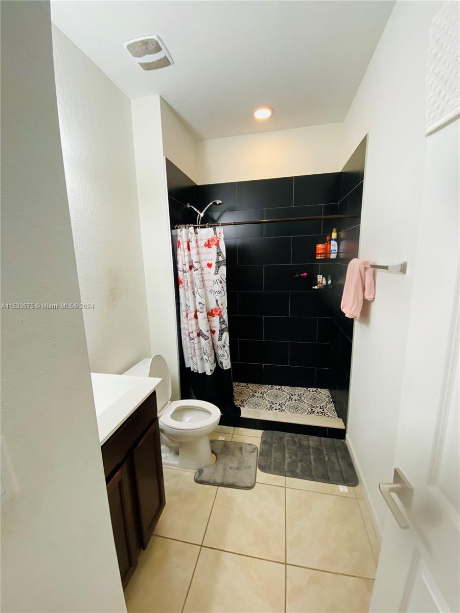 27583 SW 133rd Ave, Homestead, Florida 33032, 6 Bedrooms Bedrooms, ,4 BathroomsBathrooms,Residential,For Sale,27583 SW 133rd Ave,A11533575