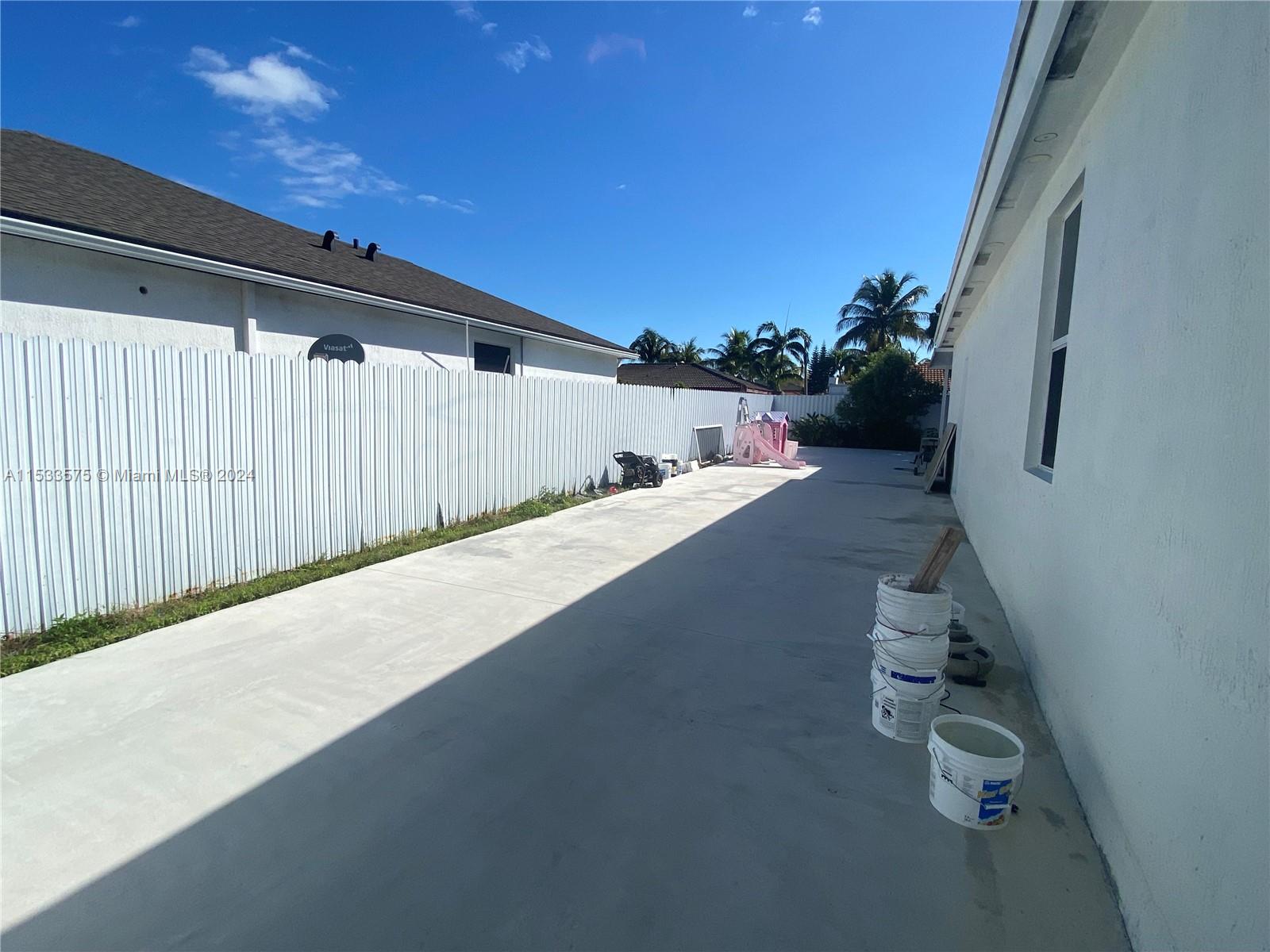 27583 SW 133rd Ave, Homestead, Florida 33032, 6 Bedrooms Bedrooms, ,4 BathroomsBathrooms,Residential,For Sale,27583 SW 133rd Ave,A11533575