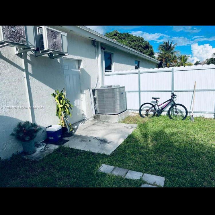 27583 SW 133rd Ave, Homestead, Florida 33032, 6 Bedrooms Bedrooms, ,4 BathroomsBathrooms,Residential,For Sale,27583 SW 133rd Ave,A11533575