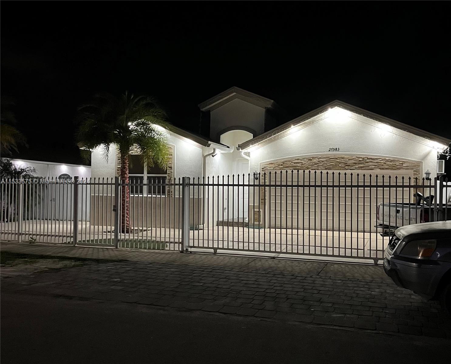 27583 SW 133rd Ave, Homestead, Florida 33032, 6 Bedrooms Bedrooms, ,4 BathroomsBathrooms,Residential,For Sale,27583 SW 133rd Ave,A11533575