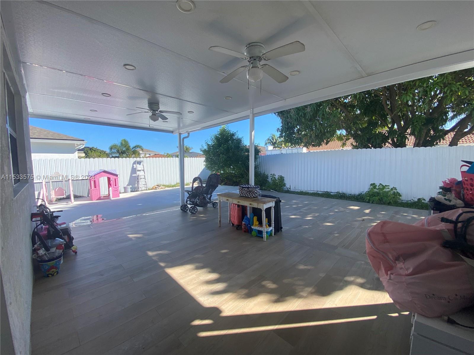 27583 SW 133rd Ave, Homestead, Florida 33032, 6 Bedrooms Bedrooms, ,4 BathroomsBathrooms,Residential,For Sale,27583 SW 133rd Ave,A11533575