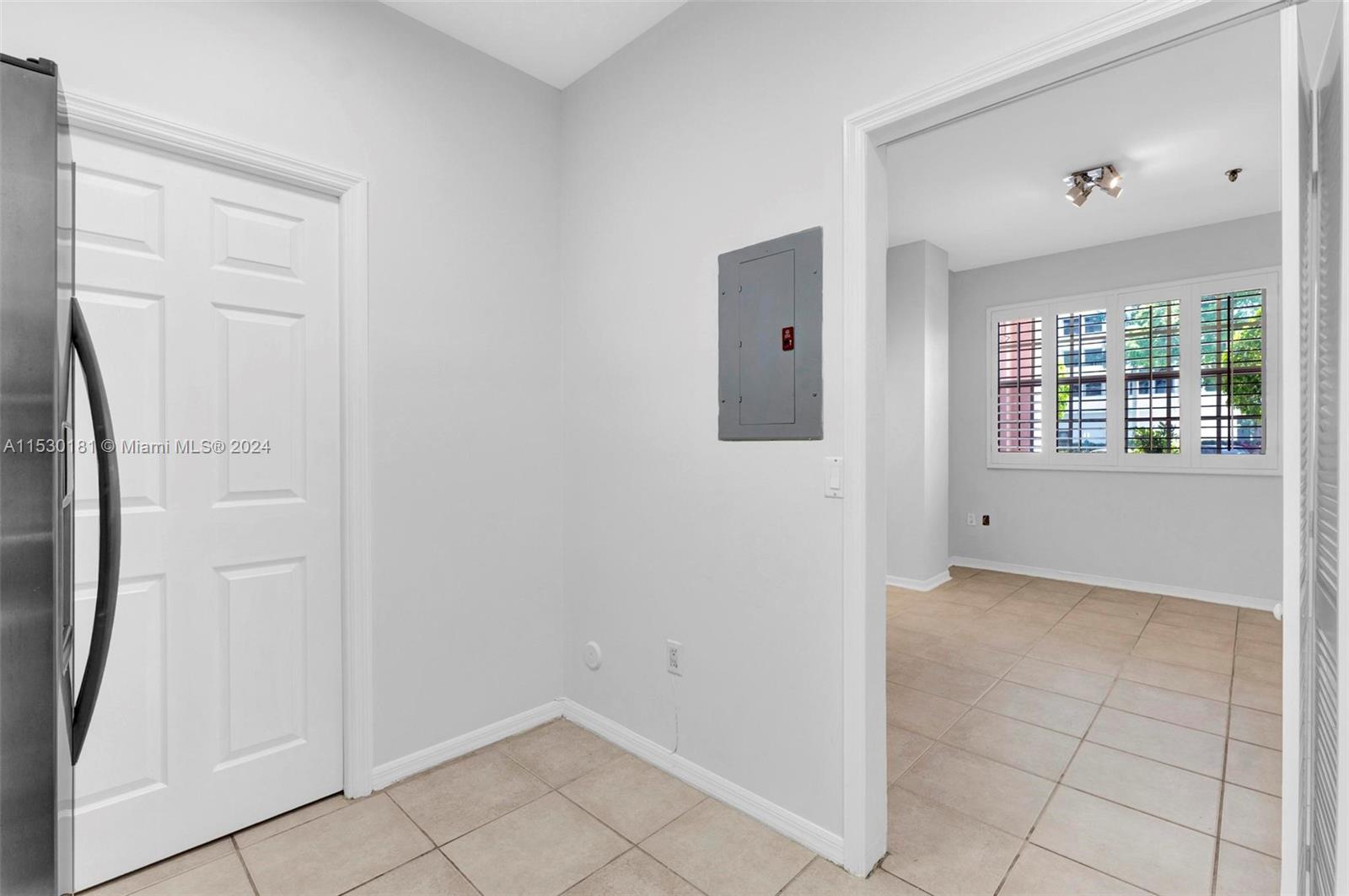 721 Biltmore Way 101, Coral Gables, Florida 33134, 1 Bedroom Bedrooms, ,1 BathroomBathrooms,Residential,For Sale,721 Biltmore Way 101,A11530181