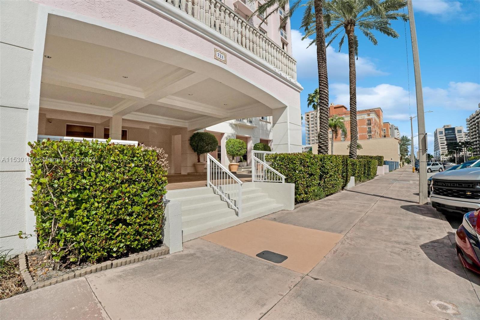 721 Biltmore Way 101, Coral Gables, Florida 33134, 1 Bedroom Bedrooms, ,1 BathroomBathrooms,Residential,For Sale,721 Biltmore Way 101,A11530181