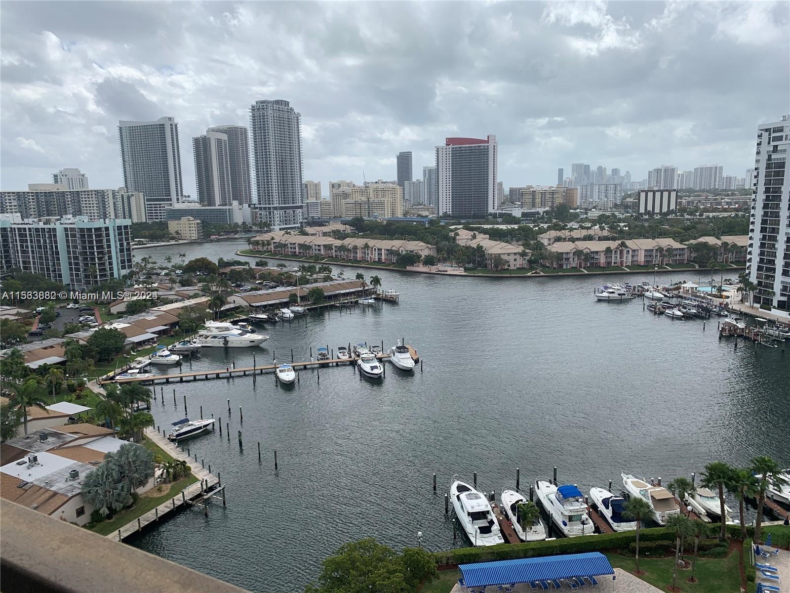 2500 Parkview Dr 1721, Hallandale Beach, Florida 33009, 2 Bedrooms Bedrooms, ,2 BathroomsBathrooms,Residentiallease,For Rent,2500 Parkview Dr 1721,A11533882