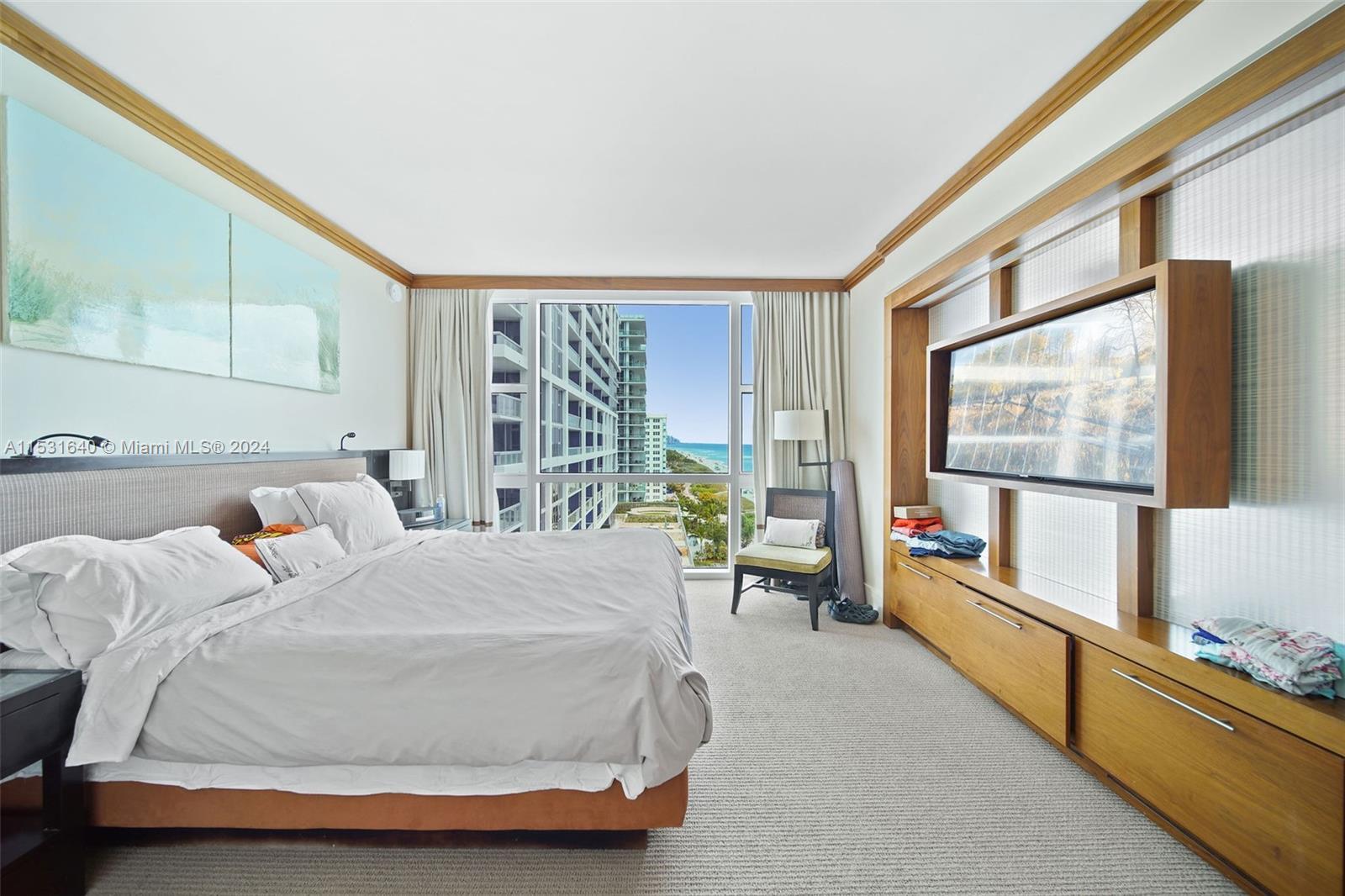 6801 Collins Ave 1015, Miami Beach, Florida 33141, 1 Bedroom Bedrooms, ,1 BathroomBathrooms,Residential,For Sale,6801 Collins Ave 1015,A11531640